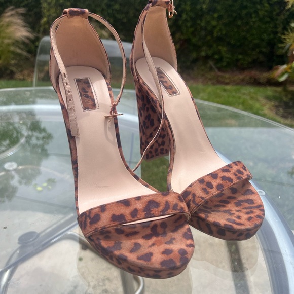 Cheetah heels - Picture 7 of 11